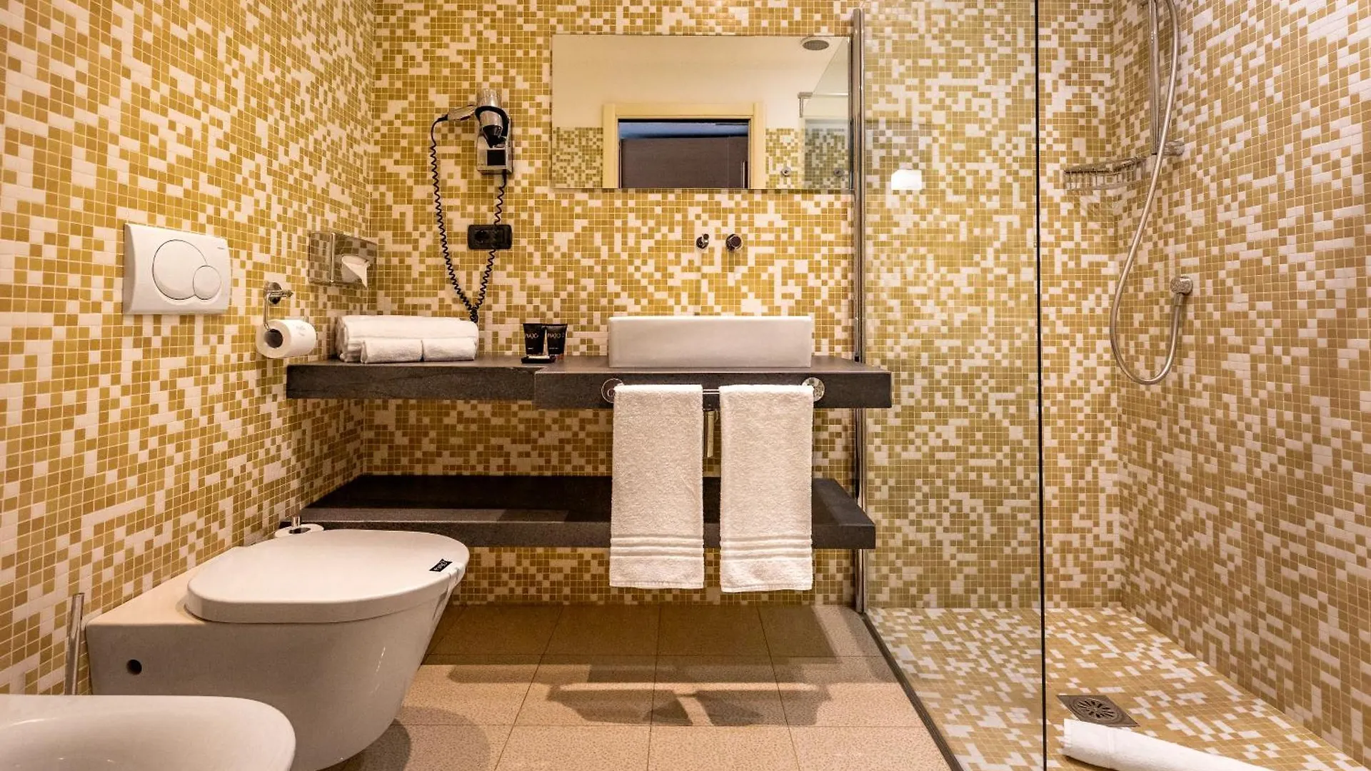 Phi Hotel Piajo Nembro